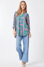 Load image into Gallery viewer, Plus Size 3/4 Sleeve Emerald Pink Floral Blouse