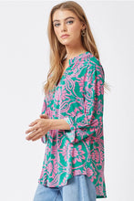 Load image into Gallery viewer, 3/4 Sleeve Emerald Pink Floral Blouse
