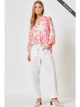 Load image into Gallery viewer, 3/4 Sleeve Plus Size Oyster Pink Floral Blouse
